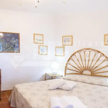 Villa 2a - Porto Mannu A Pochi Passi Dal Mare